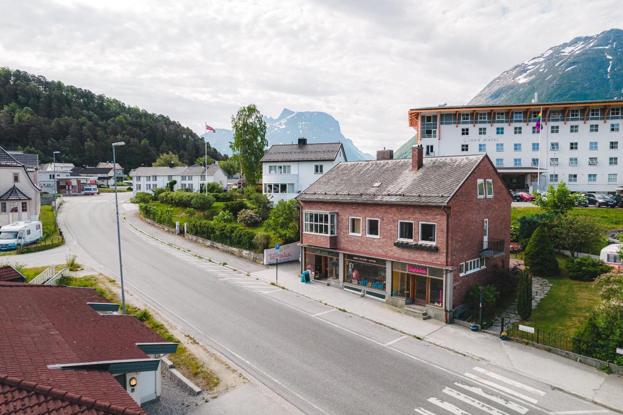 Albergue Tiglkak Åndalsnes Exterior foto